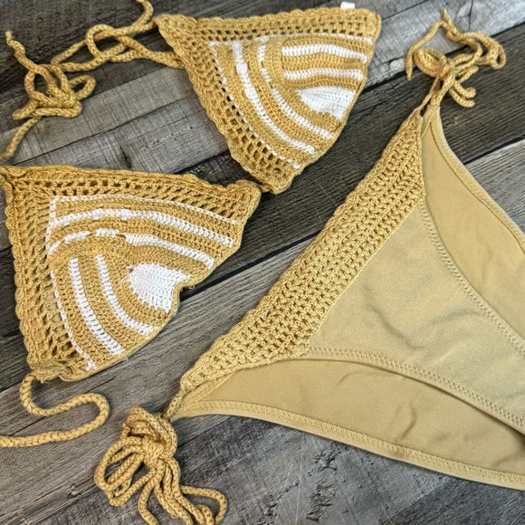 NWOT Gold and White Crochet Bikini Set, size Small (2 piece) - Picture 2 of 7